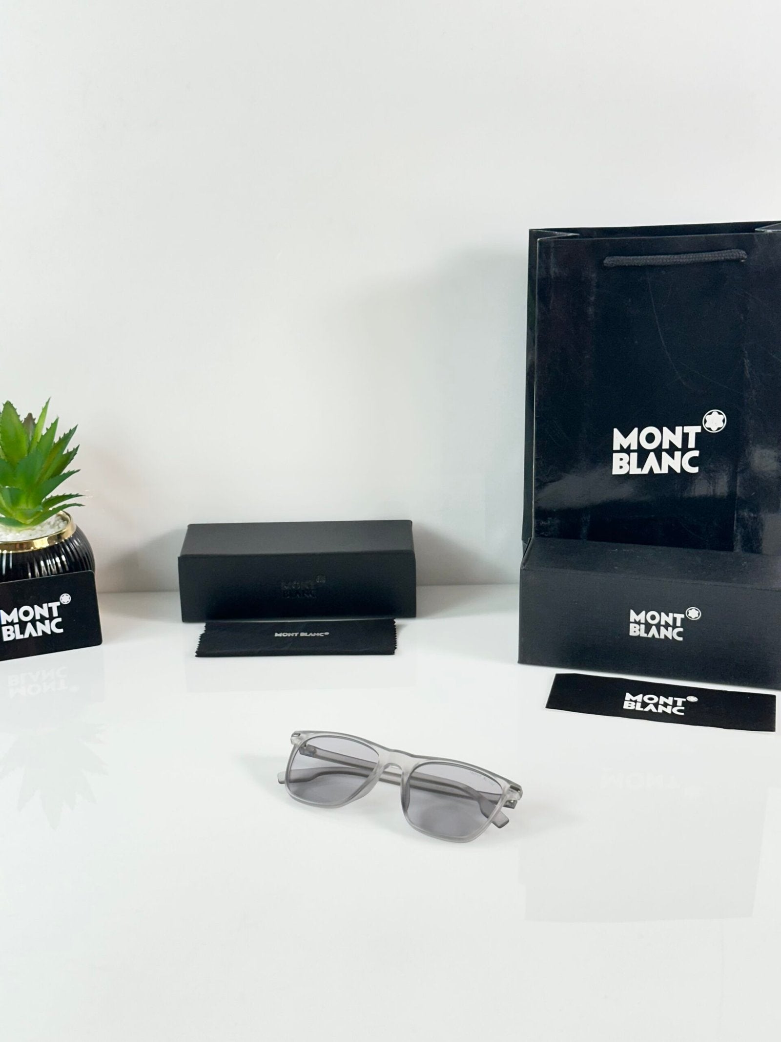 Mont Blanc 0248 Grey