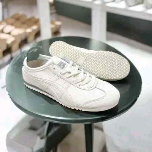 Onitsukaa Tiger Mexico 66 Cream Grey Sage fix
