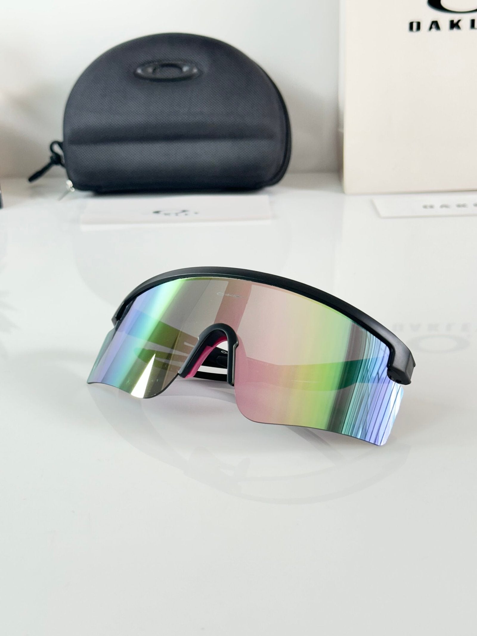 Oakley_2306_Black_Pink_Mercury