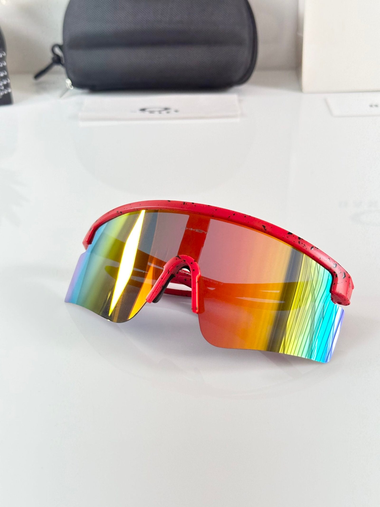 Oakley_2306_Red_Orange_Mercury