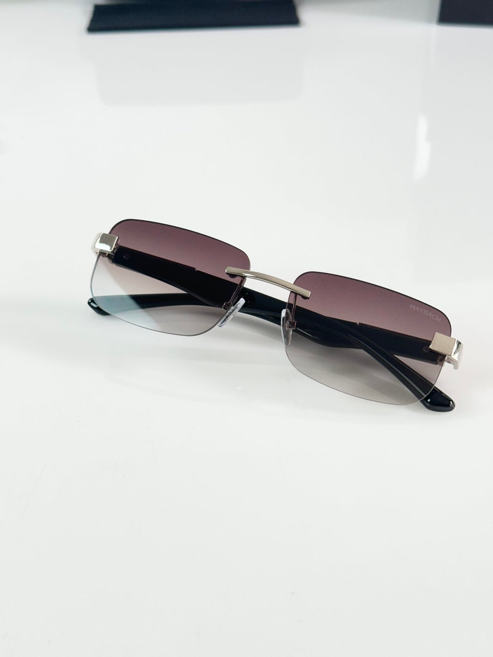 Maybach 1029 Silver Green Shaded