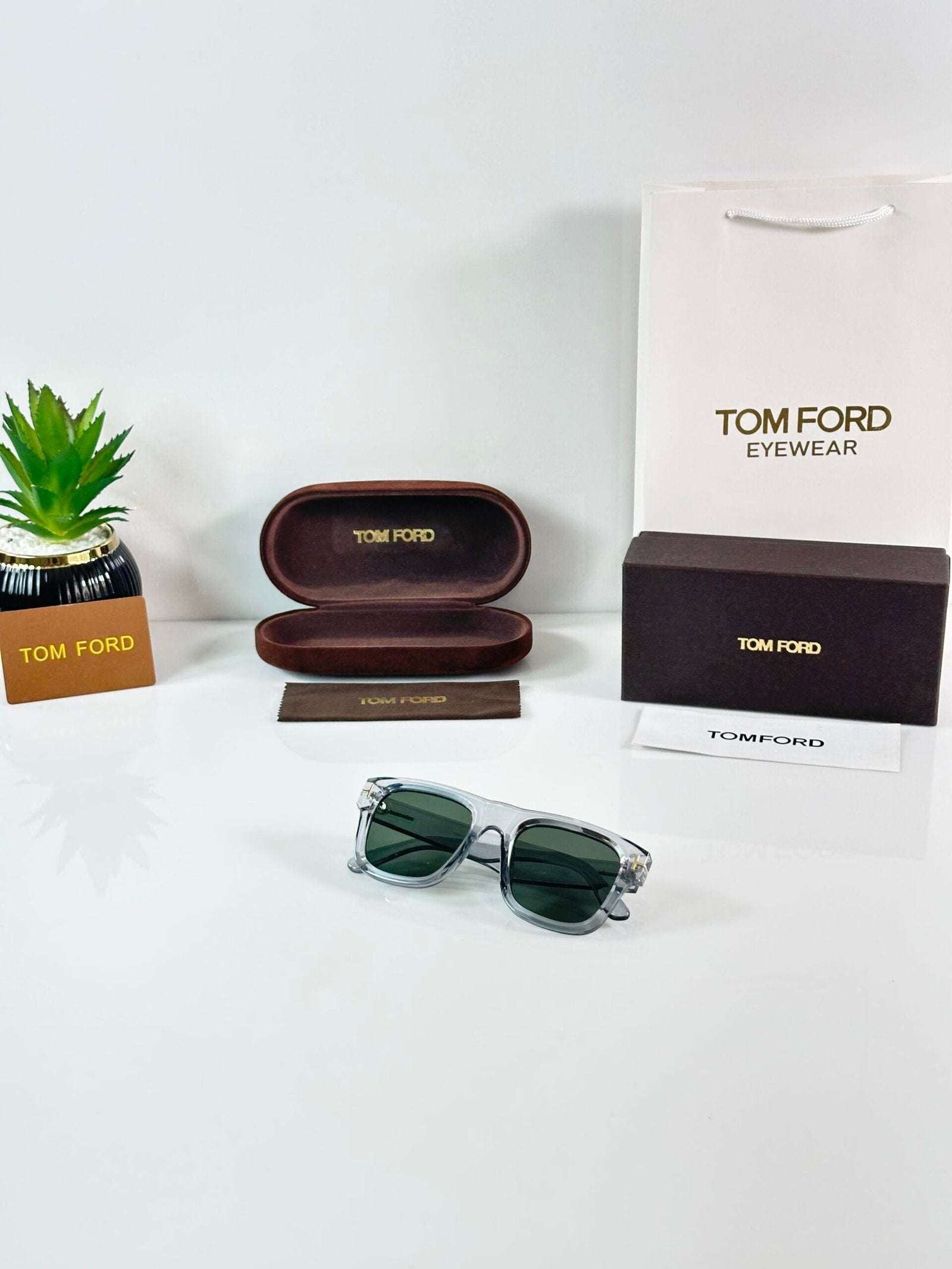 Tom 259 Grey Green