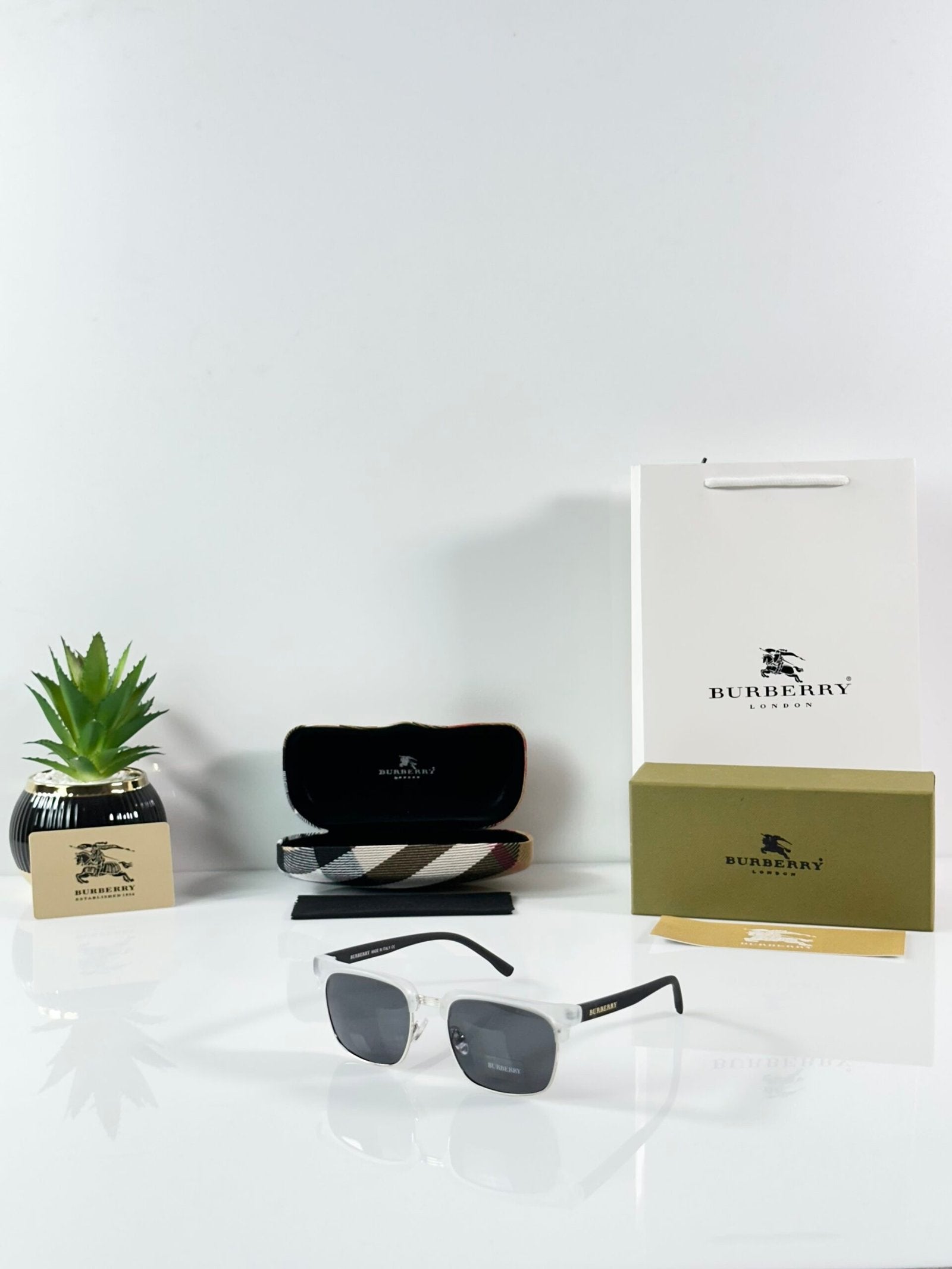BB 2821 Ice Black