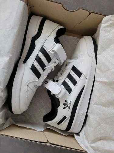 adidass forum 84 low WHITEBLACK