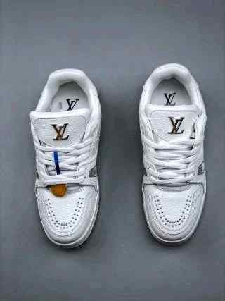 Louiss Vuitton Trainer Triple White