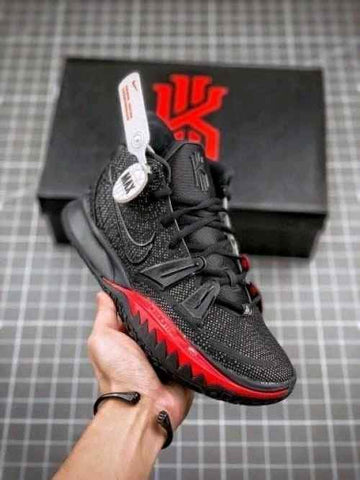 Nikee Kyrie 7 Bred