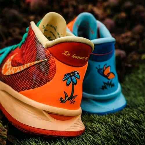 Nikee Kyrie 7 x Sneaker Room Fire Water