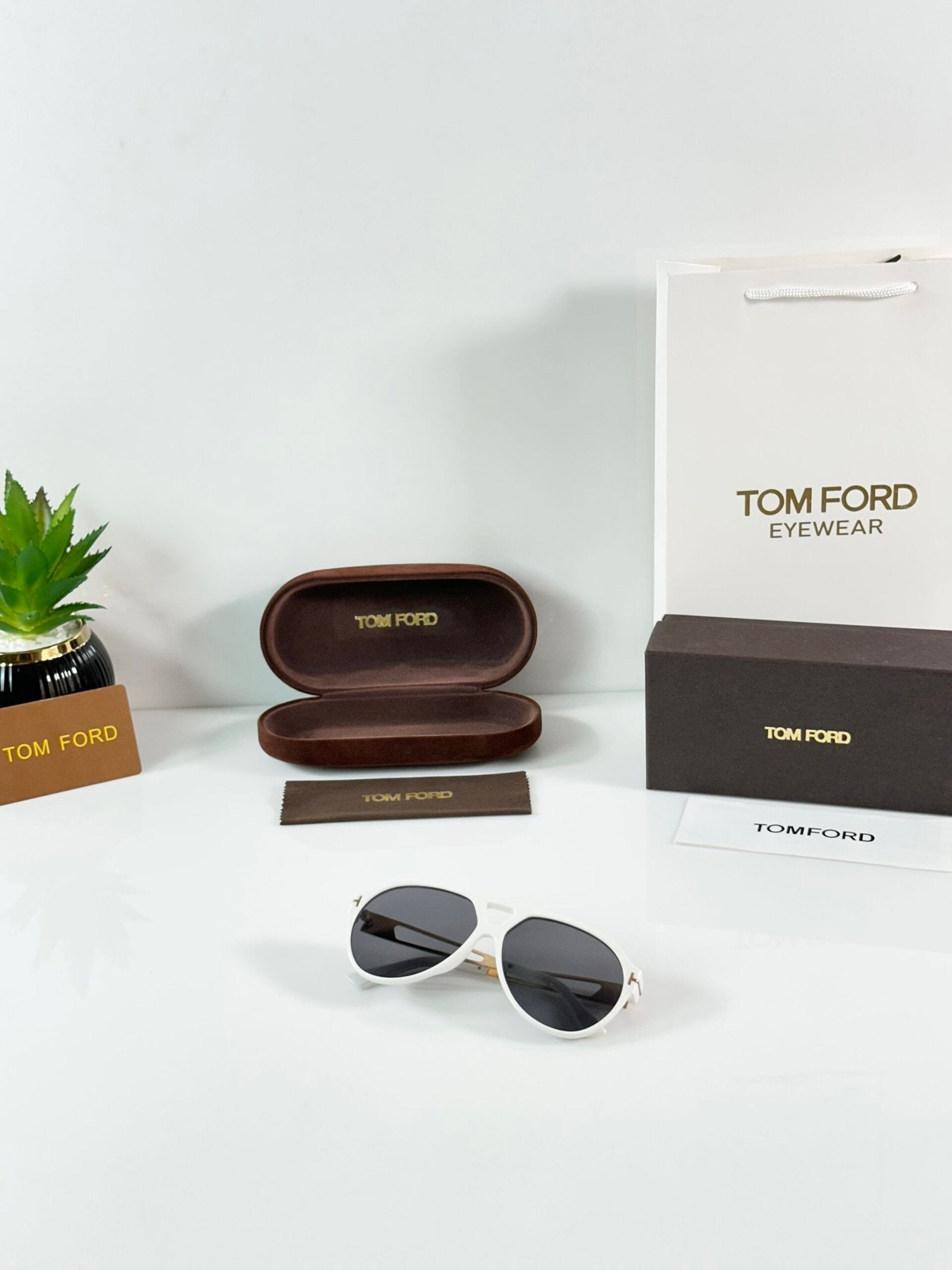 Tomford 8706 Gold White Black
