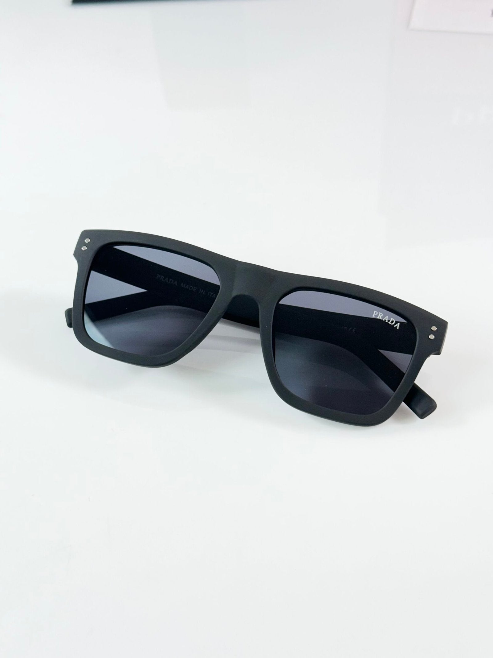 PR_3835_Mate_Black