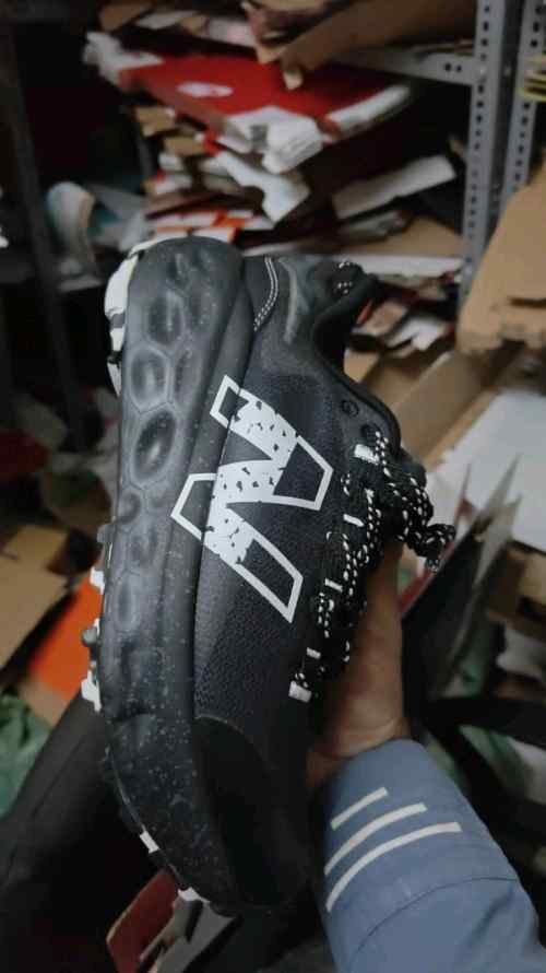 Neww Balance Fresh Foam X More Trail v2 Black