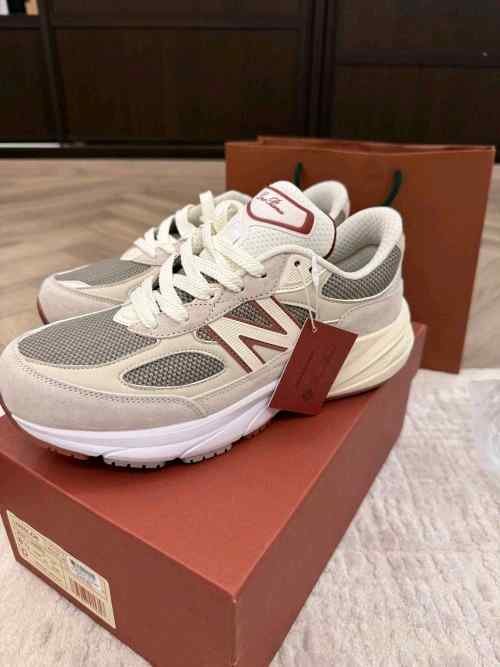 new balancee 990 Beige Loro Piana