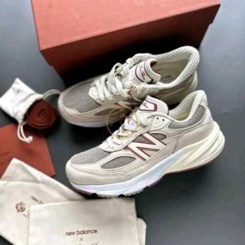 new balancee 990 Beige Loro Piana