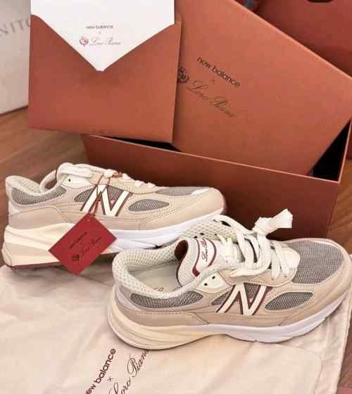 new balancee 990 Beige Loro Piana