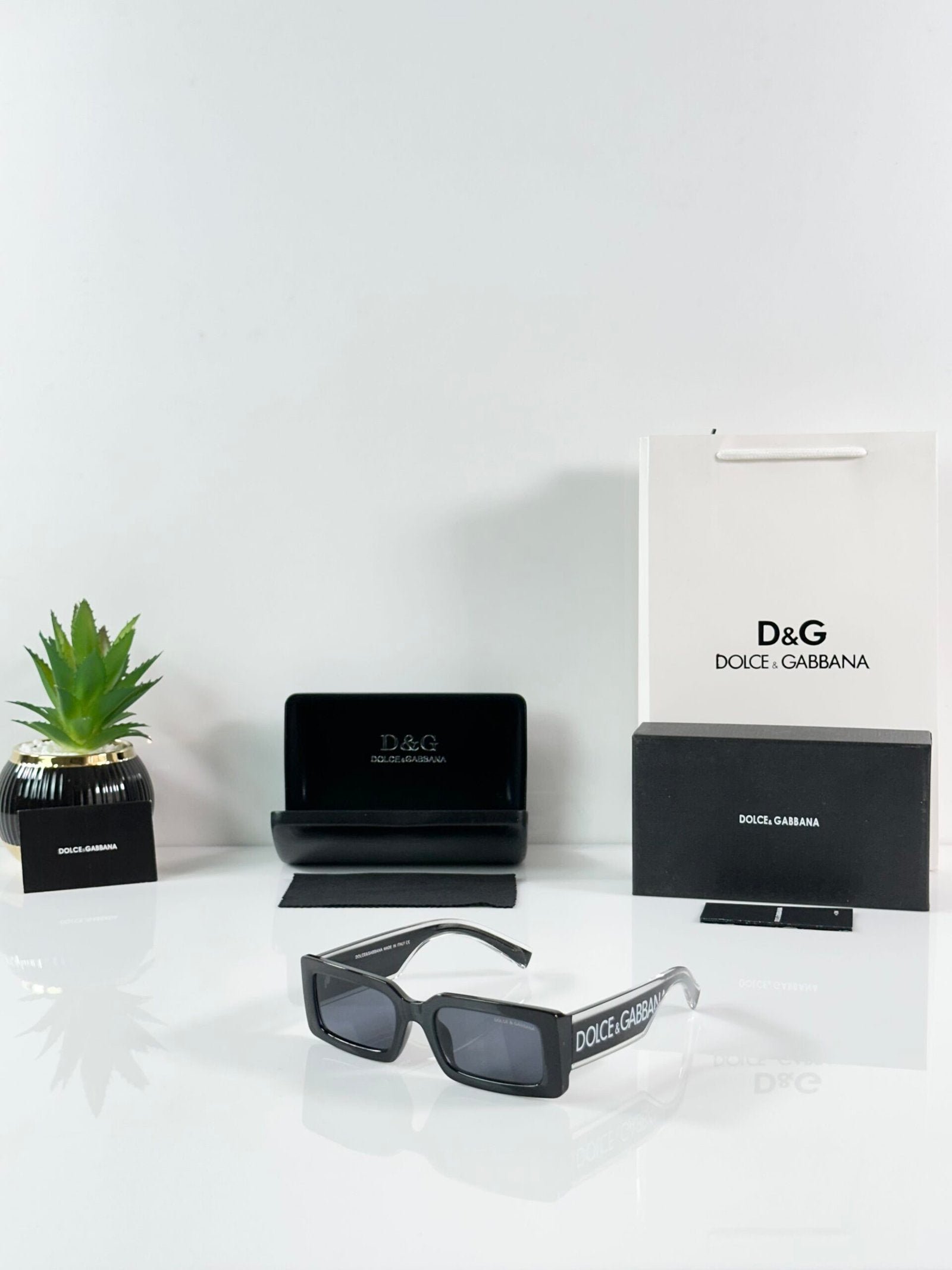 DG 6187 Water Black