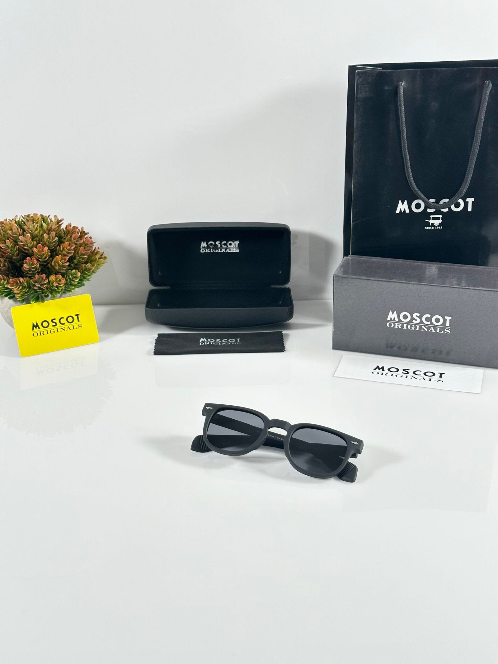 Moscot 120 Mate Black