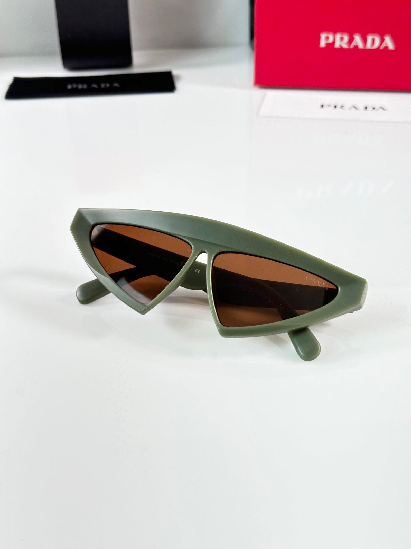 Prada_061_Green_Brown