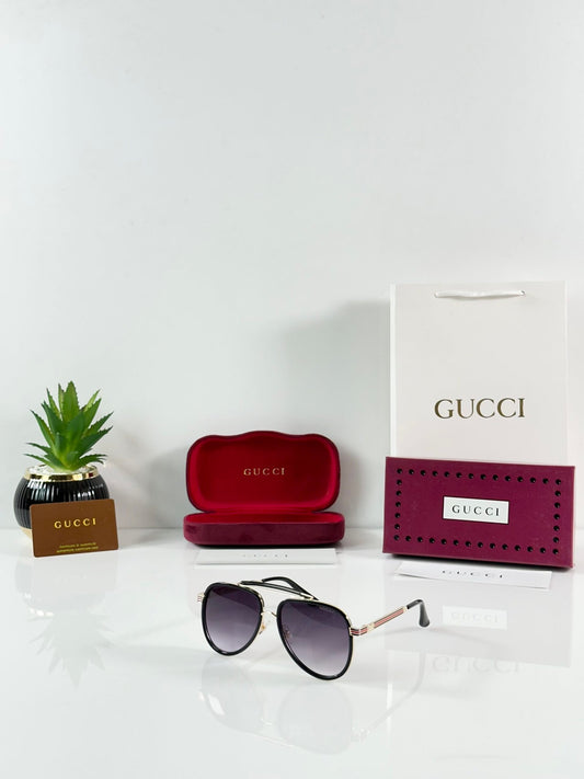 Gucci_3748_Gold_Black_DC