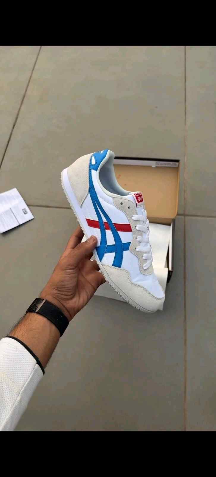 Onitsukas Tigerr Serrano Blue Red White