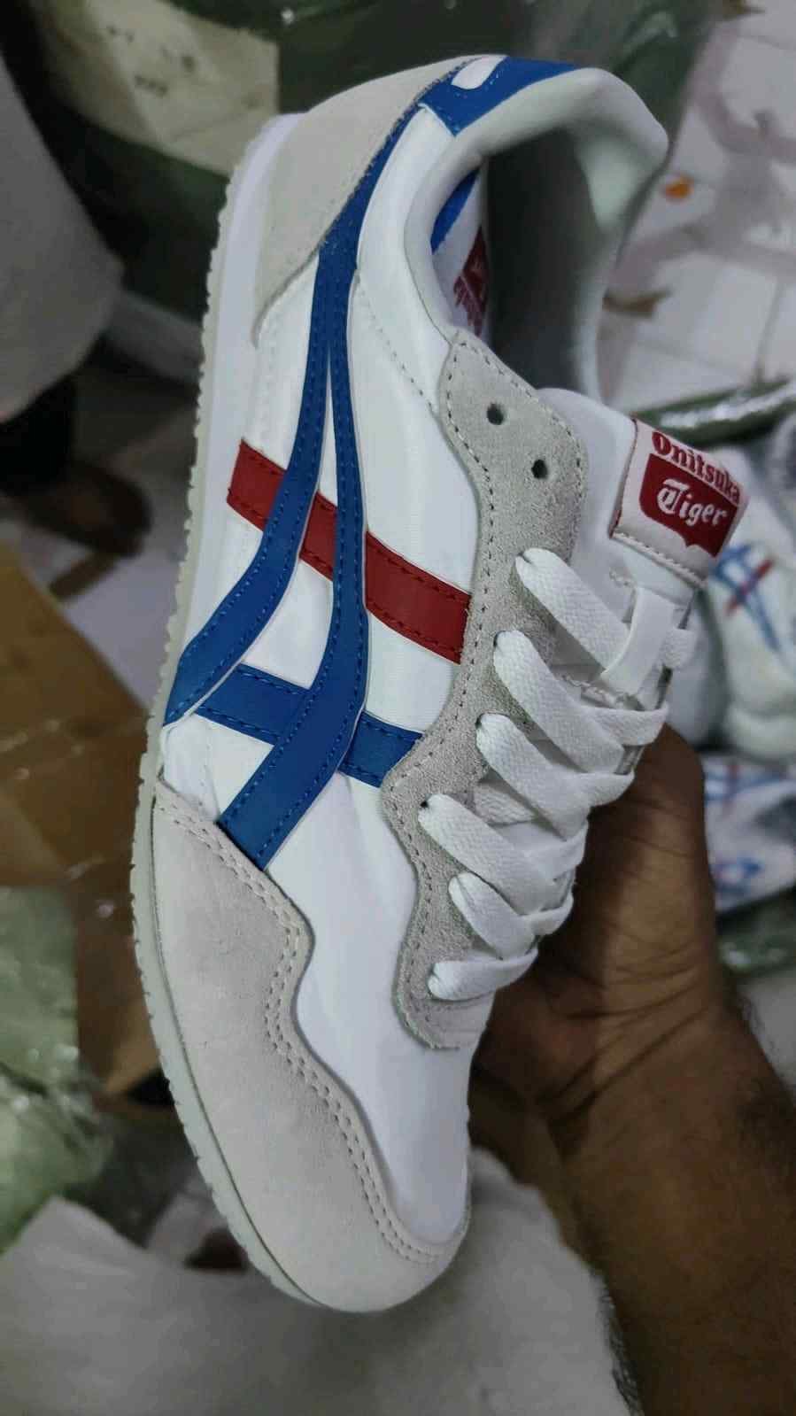 Onitsukas Tigerr Serrano Blue Red White