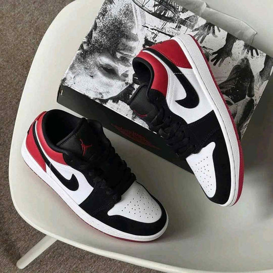 Air Jordan 1 Low Black Toe semi ua 2025