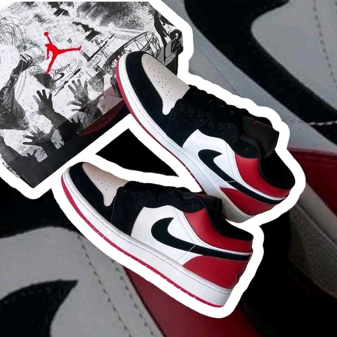 Air Jordan 1 Low Black Toe semi ua 2025