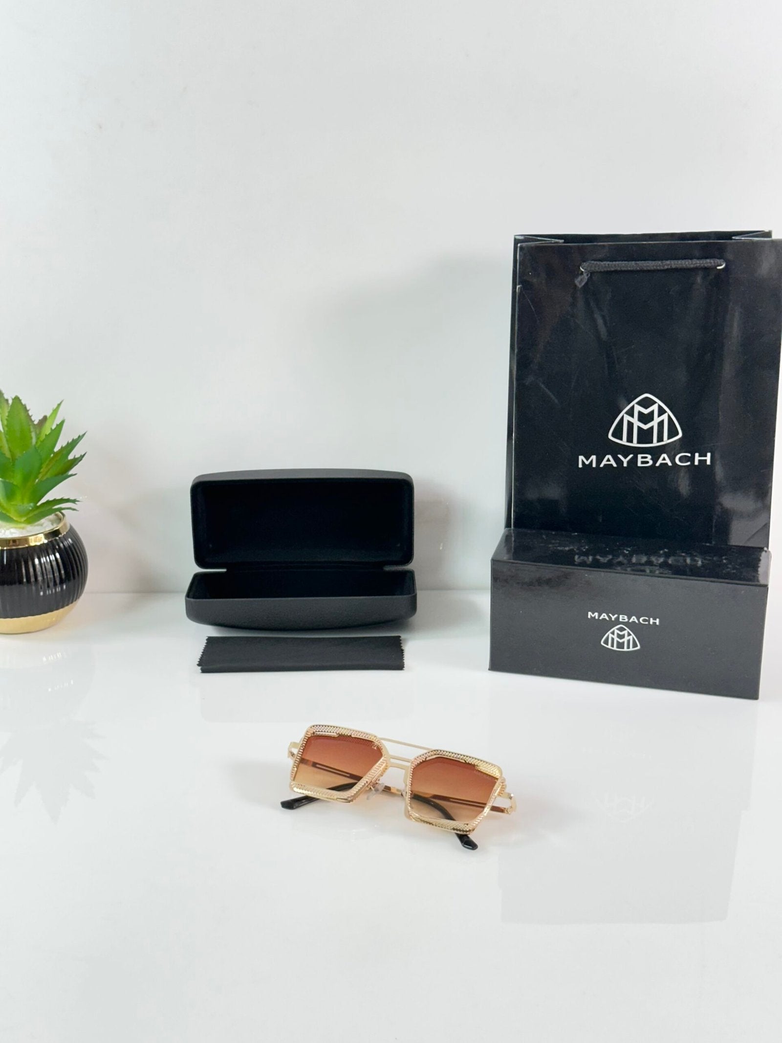 Maybach 2173 Gold Brown