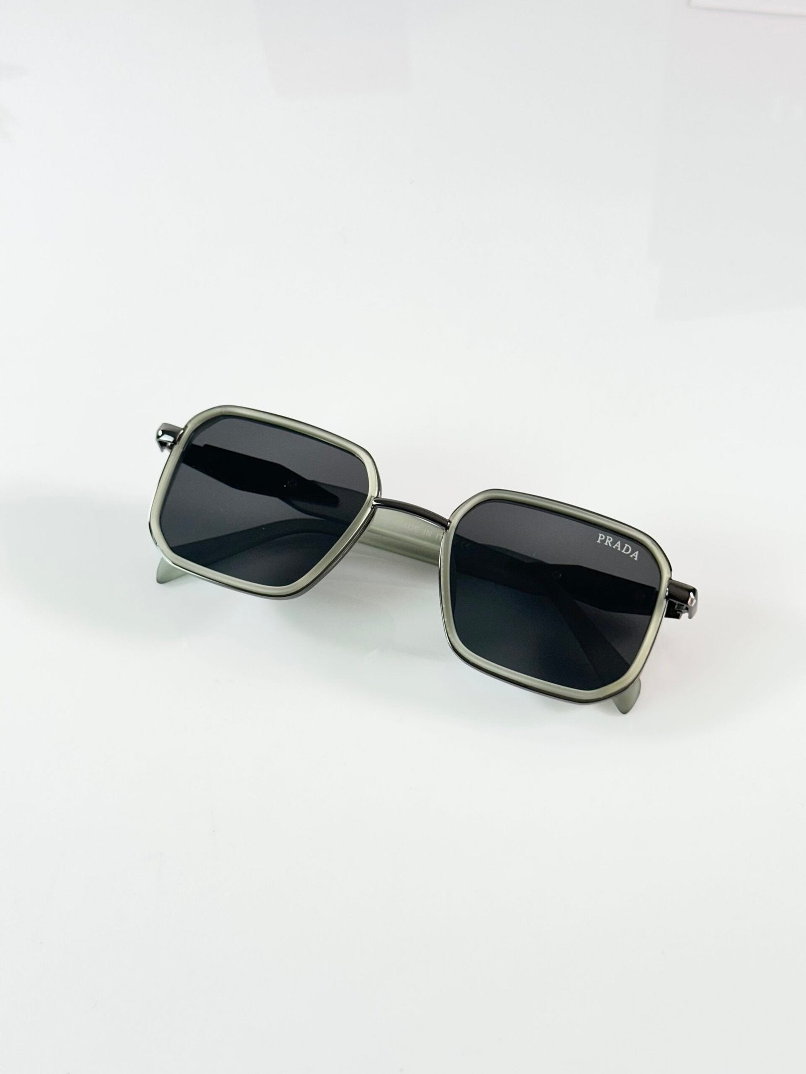 Prada_792_Grey