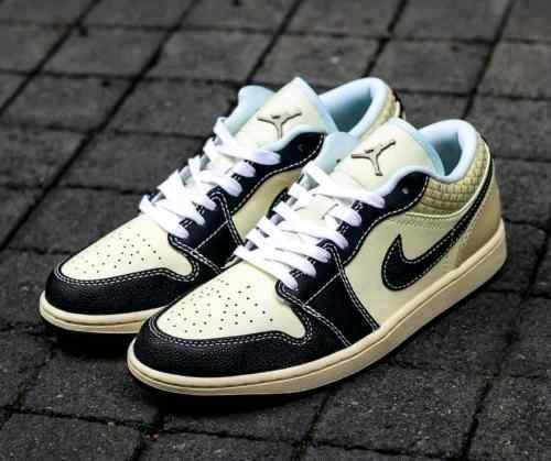 nikee air jordan retro 1 low se coconut milk black