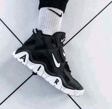 nikee air barrage mid university black