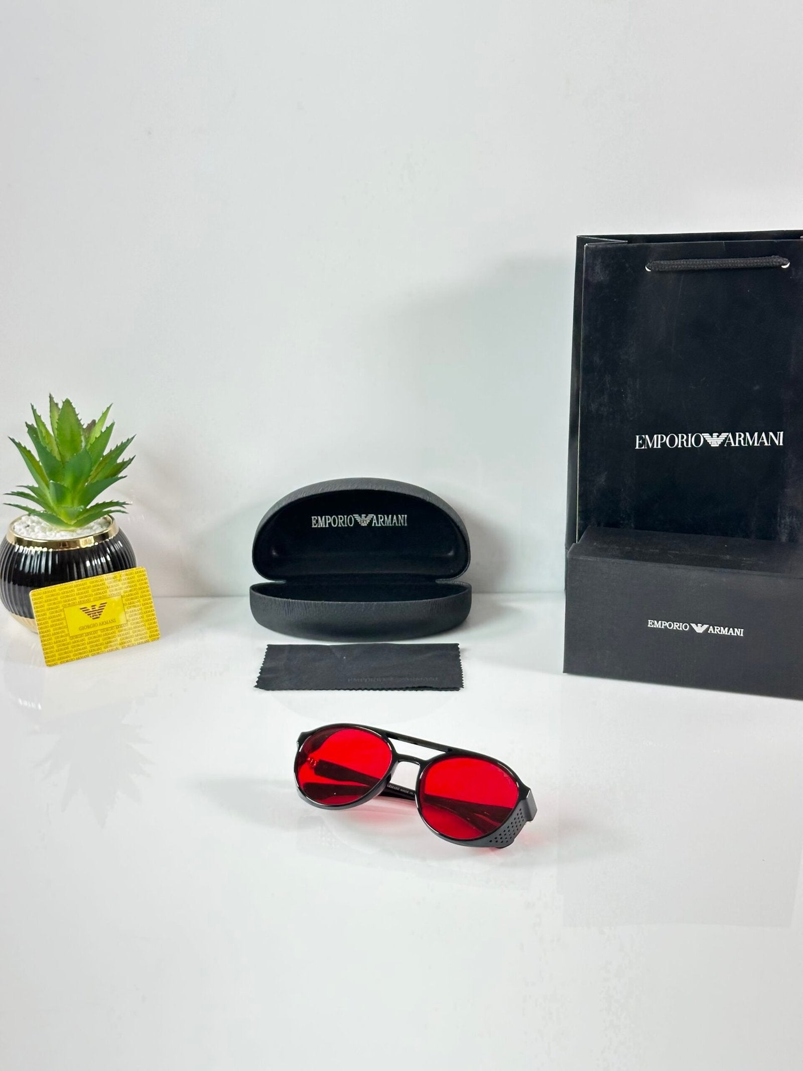 EA 7373 Black Red