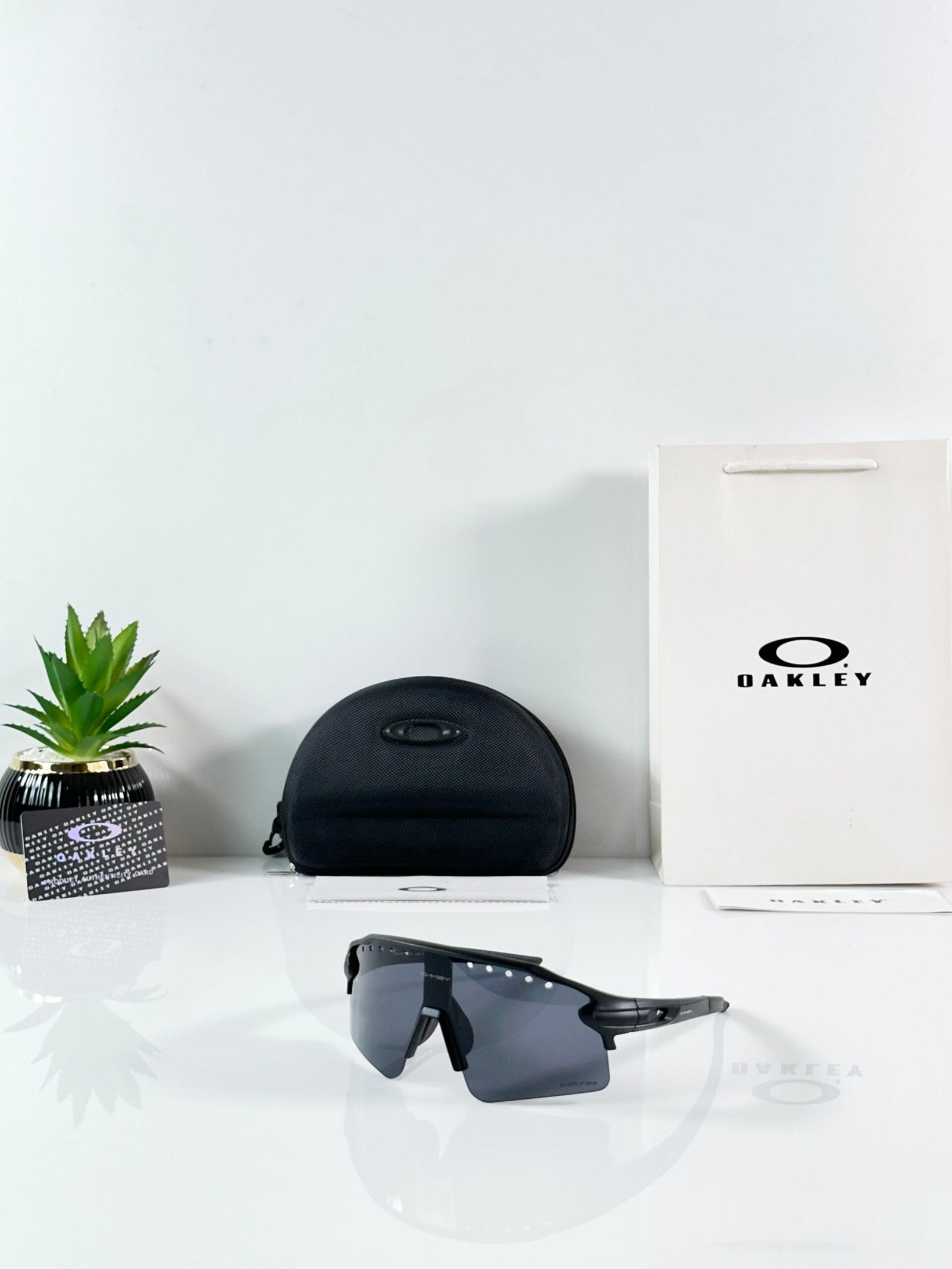 Okley 0958 Black