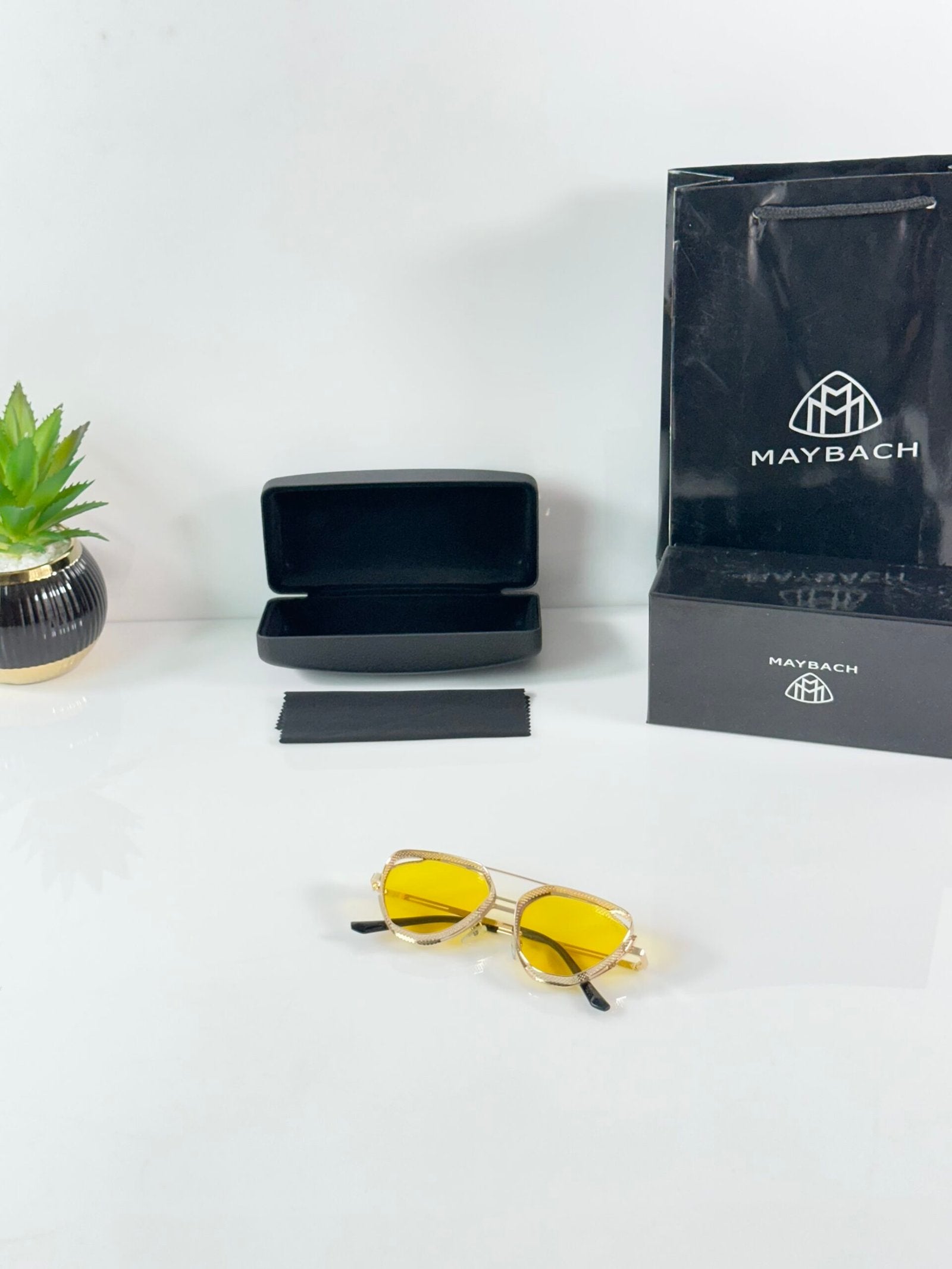 Maybach 2171 Gold Yellow