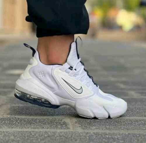 Nikee AirMax Alpha Savage
