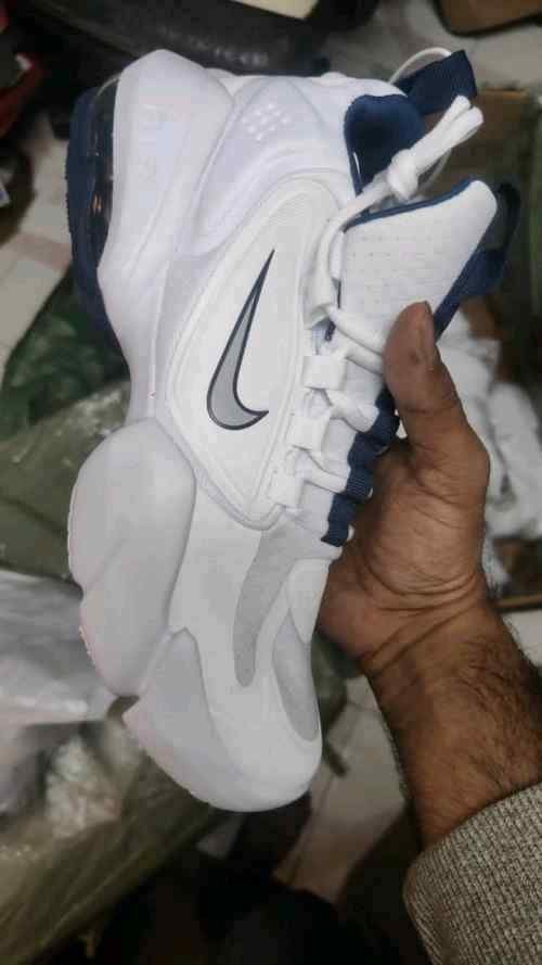 Nikee AirMax Alpha Savage