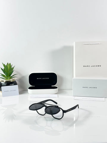 Marc Jacobs 1005 Flip Mate Black White