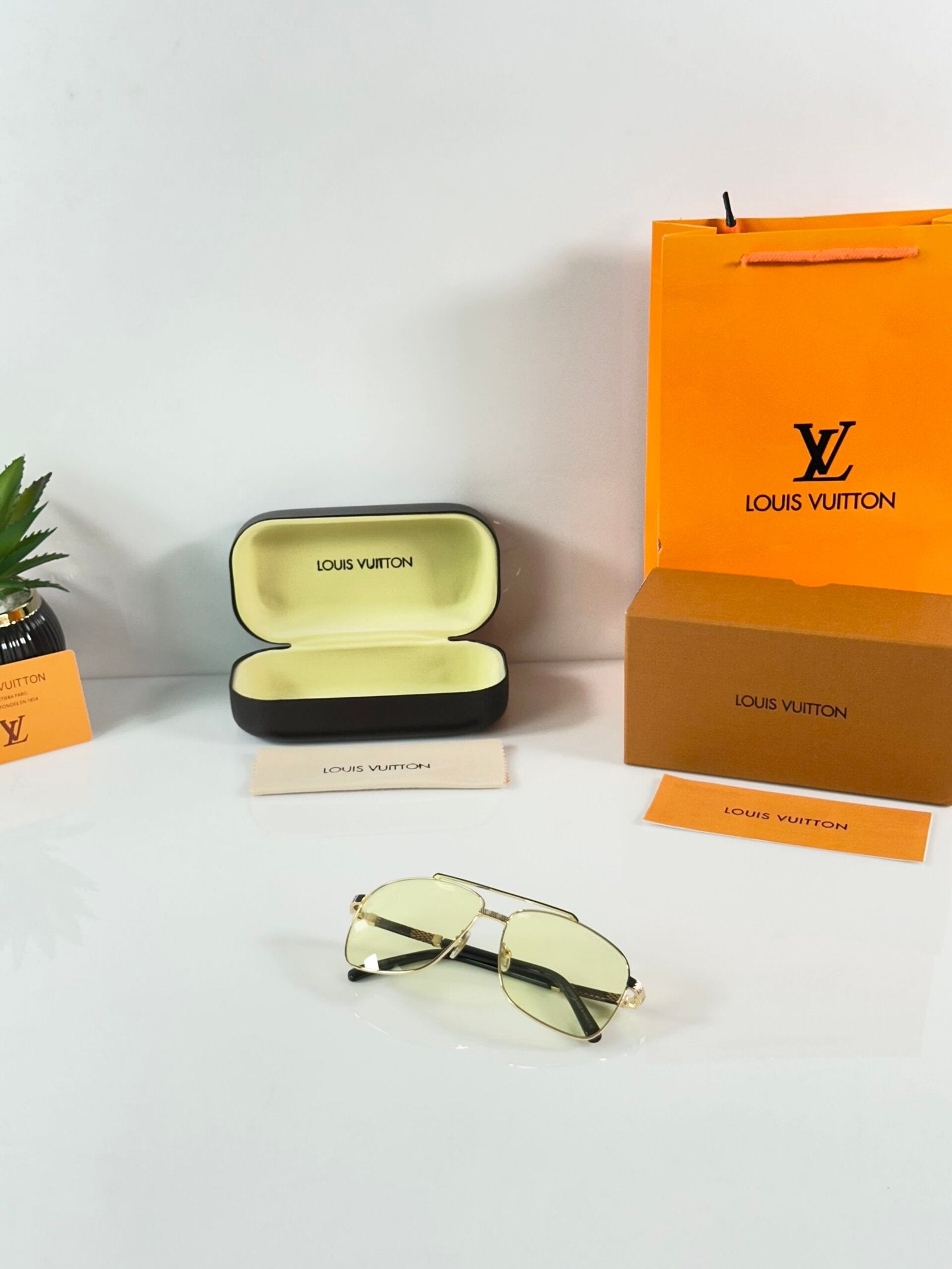 LV 0036 Gold Yellow