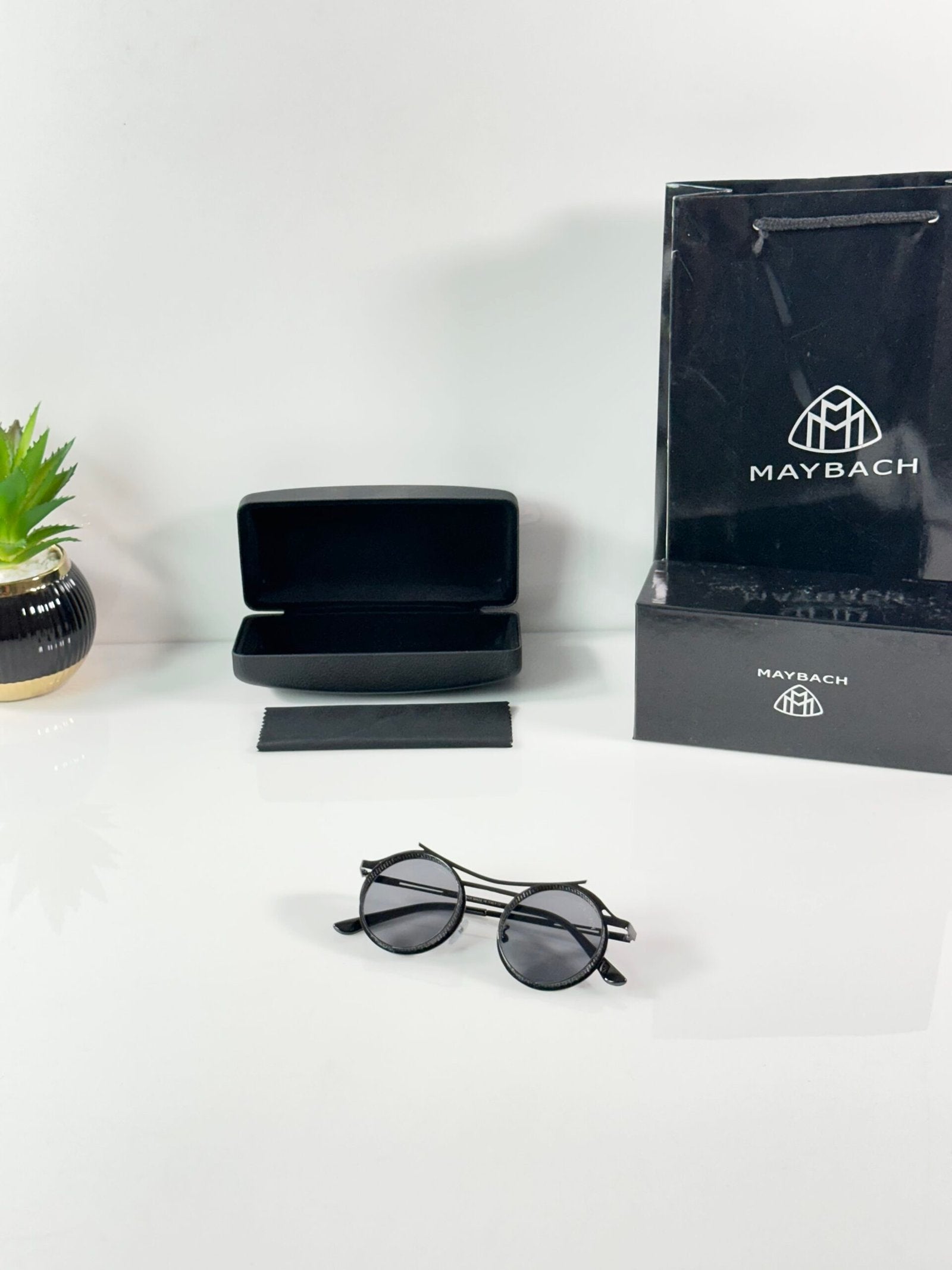 Maybach 2172 Black