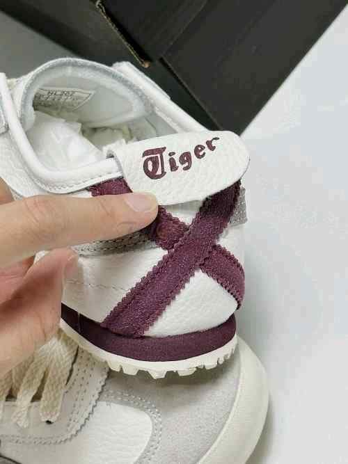 Onitsukaa Tiger Mexico 66 White Grey Berry