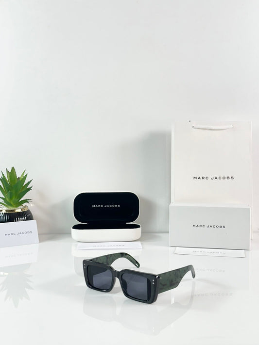 Marc Jacobs 1670 Black Green