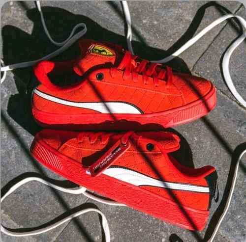PUMAa SCUDERIA FERRARI RACE SUEDE XL HERO SNEAKERS