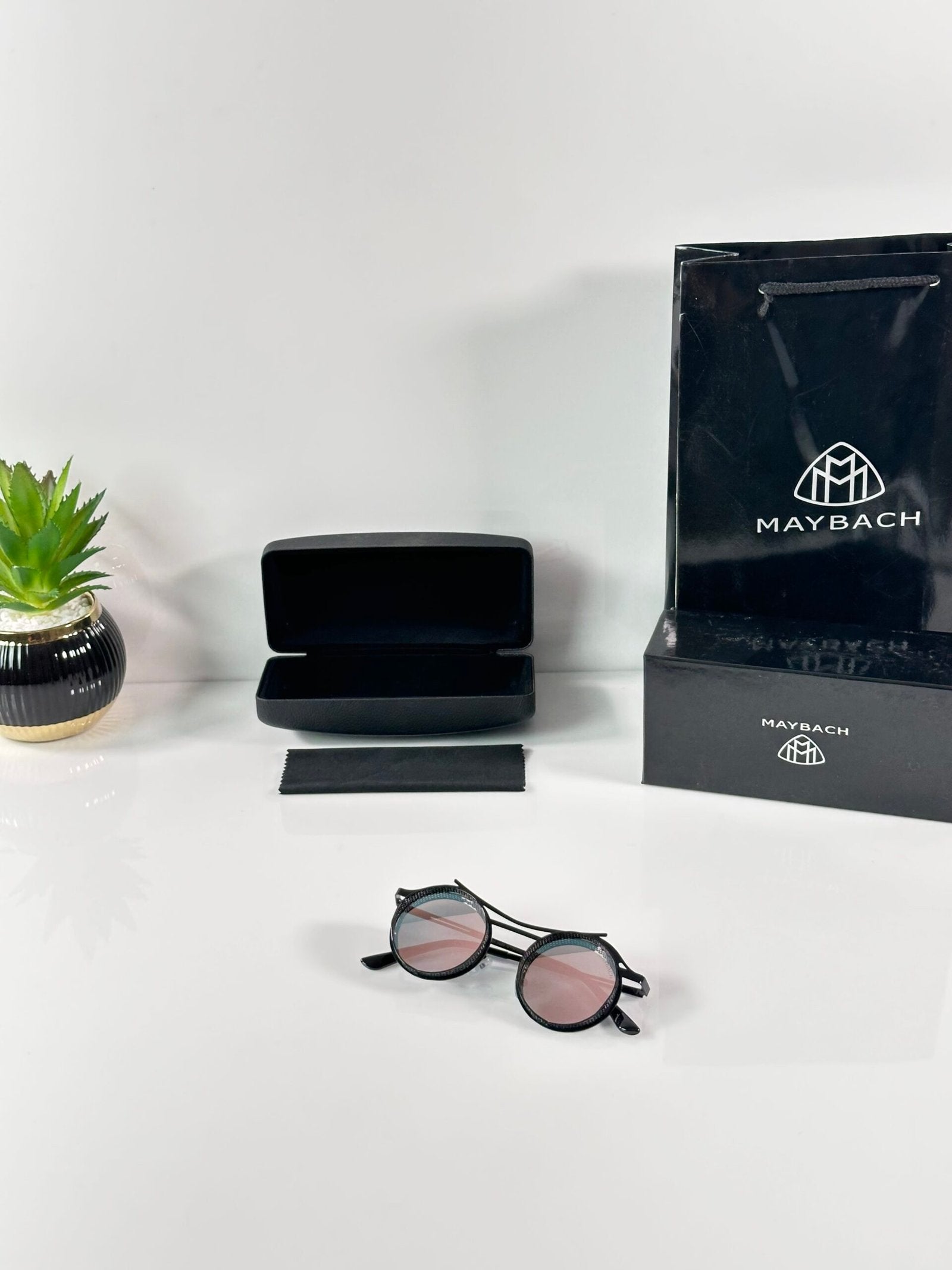 Maybach 2172 Black Pink Mercury