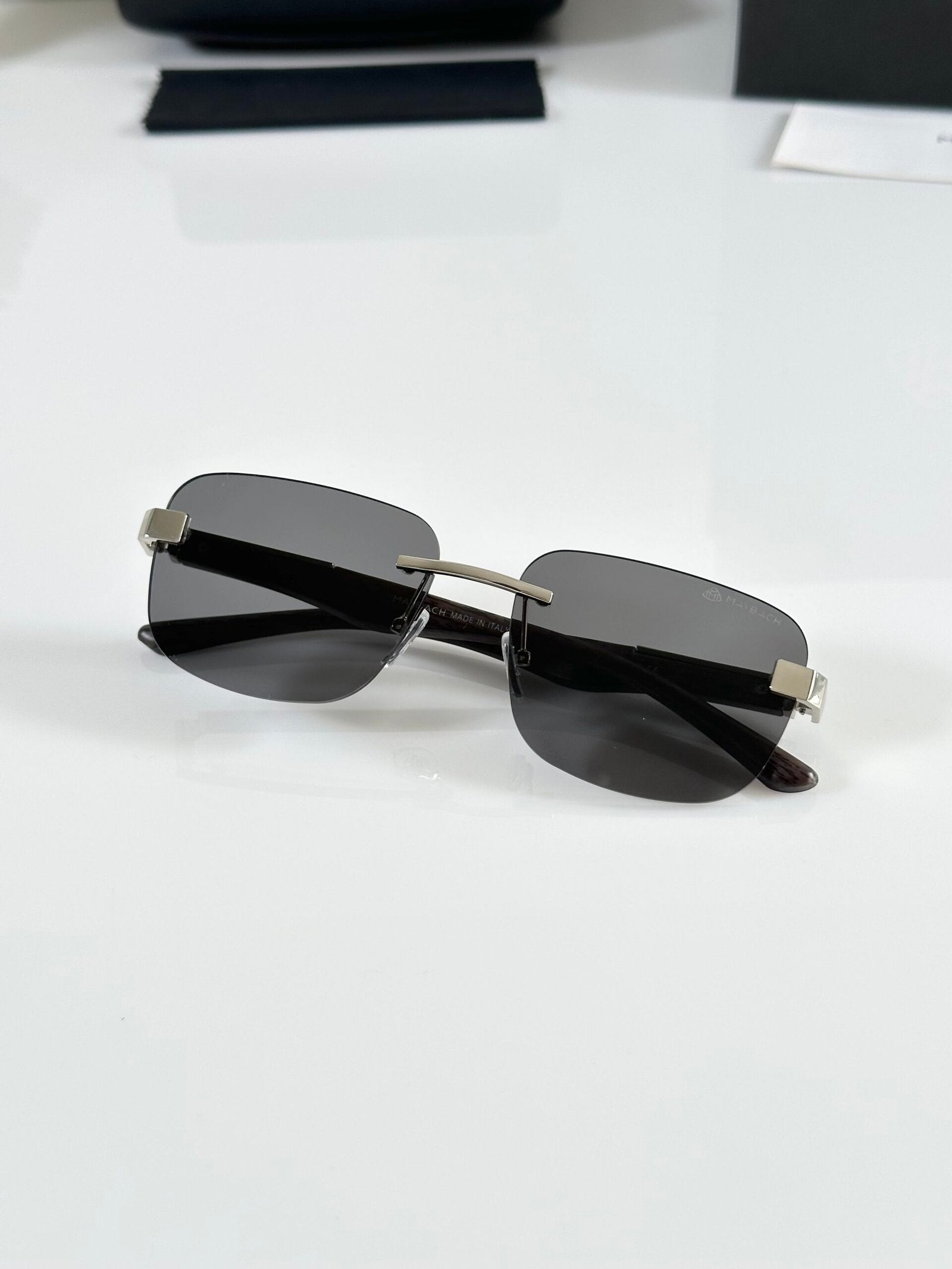 Maybach X Maybahe 1030 Silver Black