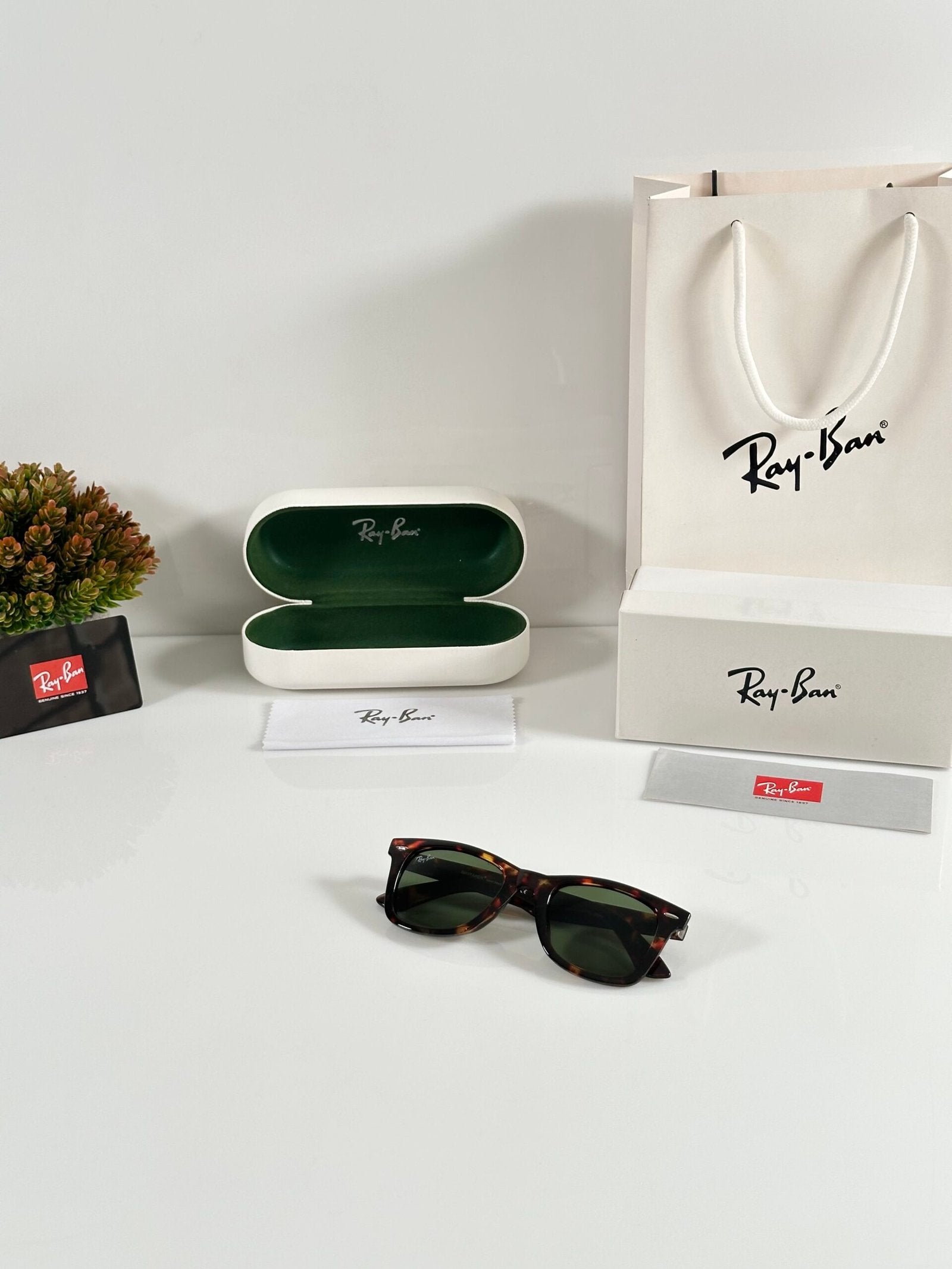 RB 2140 Tiger Green GLASS