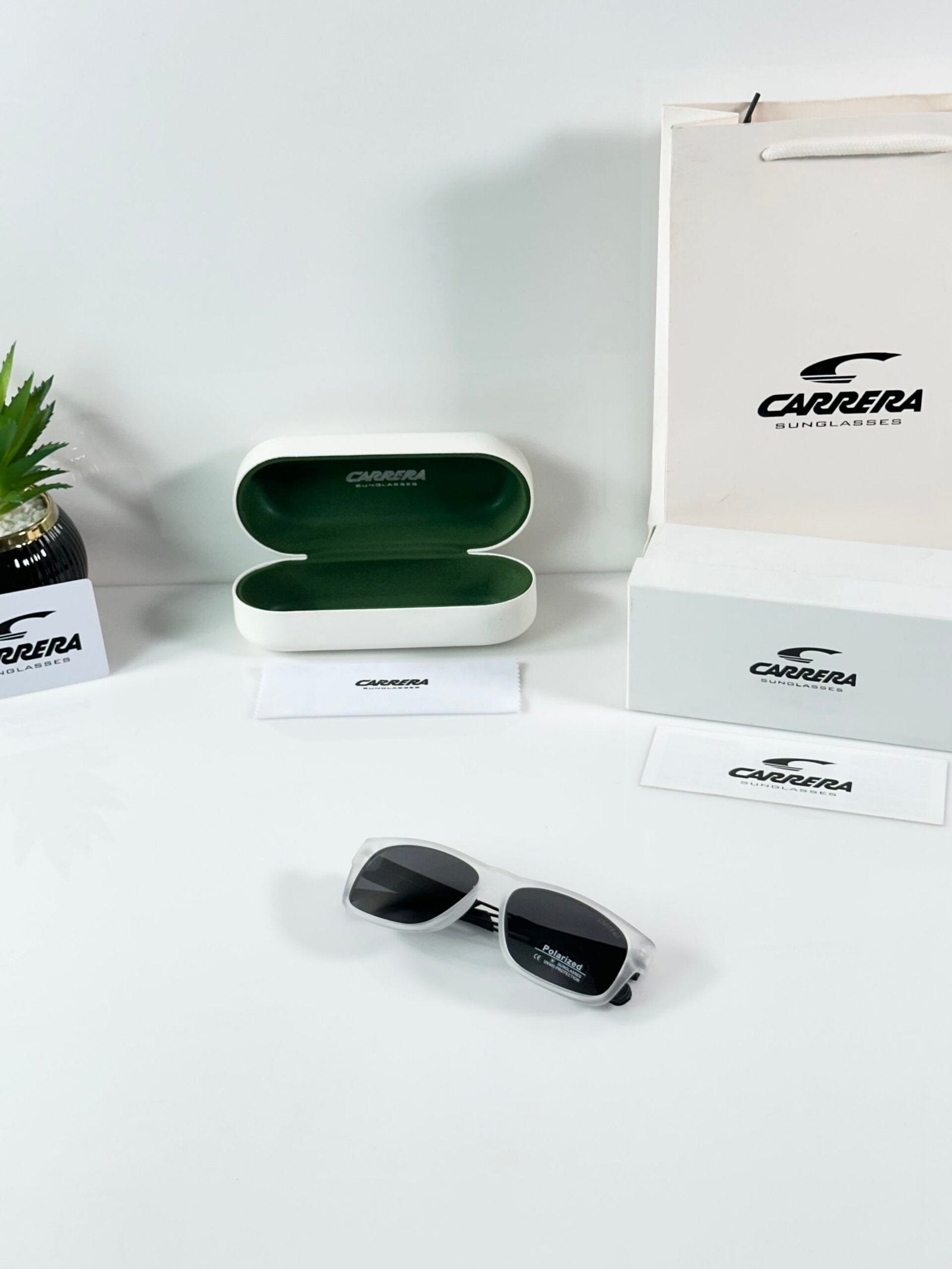 Carrera 01 Ice Black