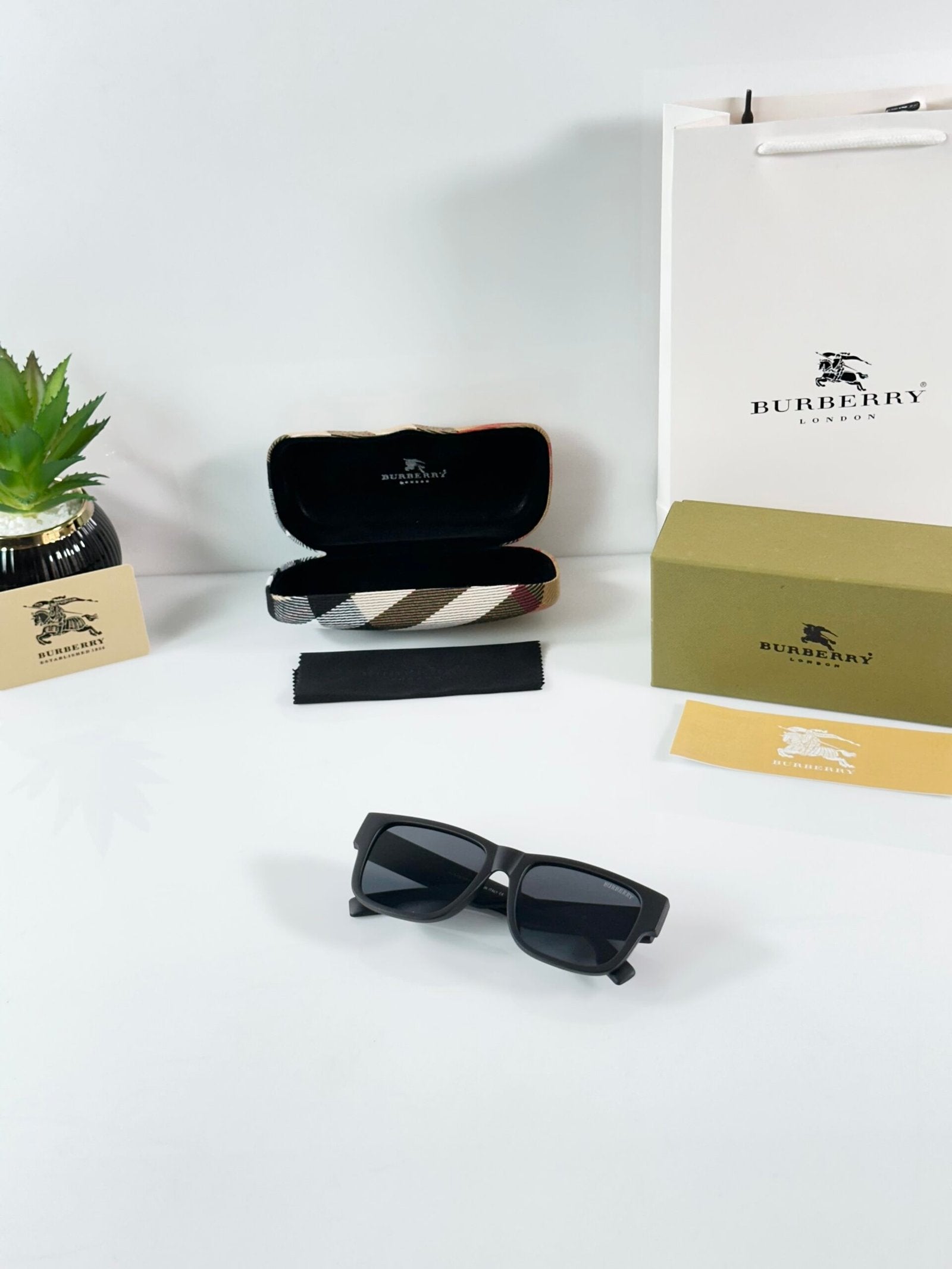 BB 4358 Black Multi