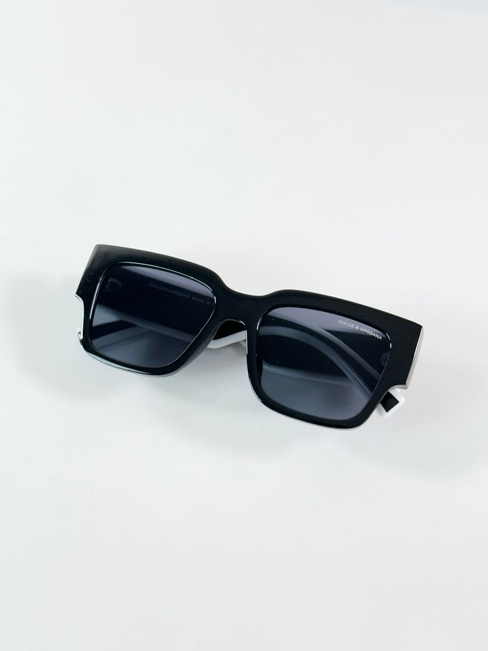 DG 6184 Black White
