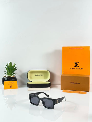 LV 0646 Black