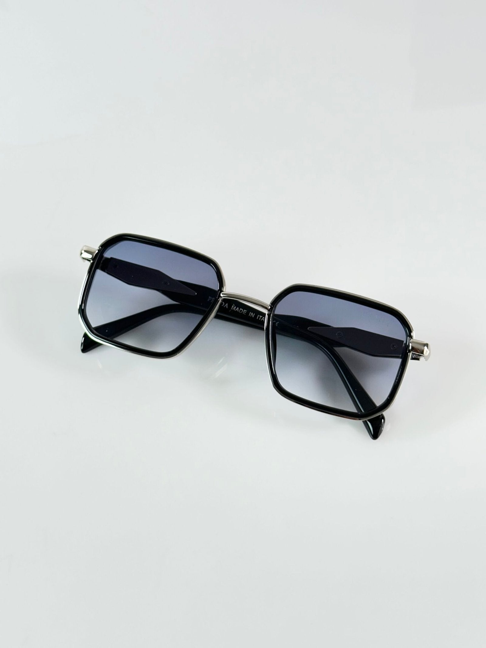 PR 792 Silver Blue
