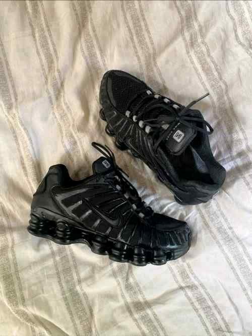 Nikee Airmax Shox TL Metalic Black