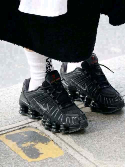 Nikee Airmax Shox TL Metalic Black